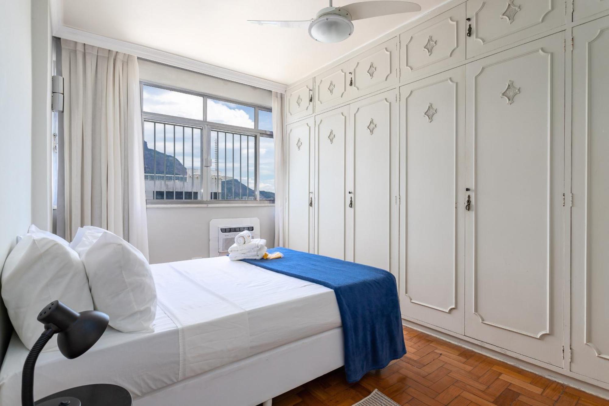 Apartamento Classico No Leblon - Vista O Cristo Redentor - Ap1302 Z1