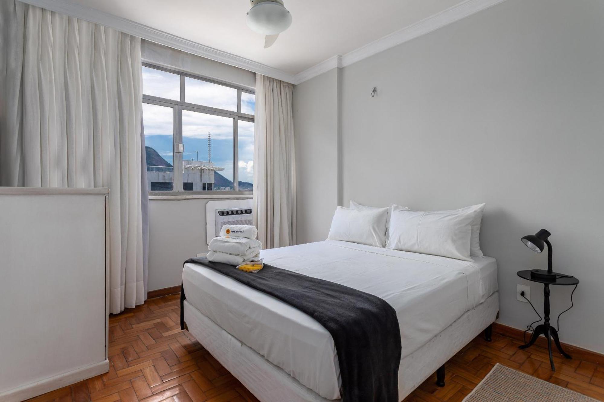 Apartamento Classico No Leblon - Vista O Cristo Redentor - Ap1302 Z1
